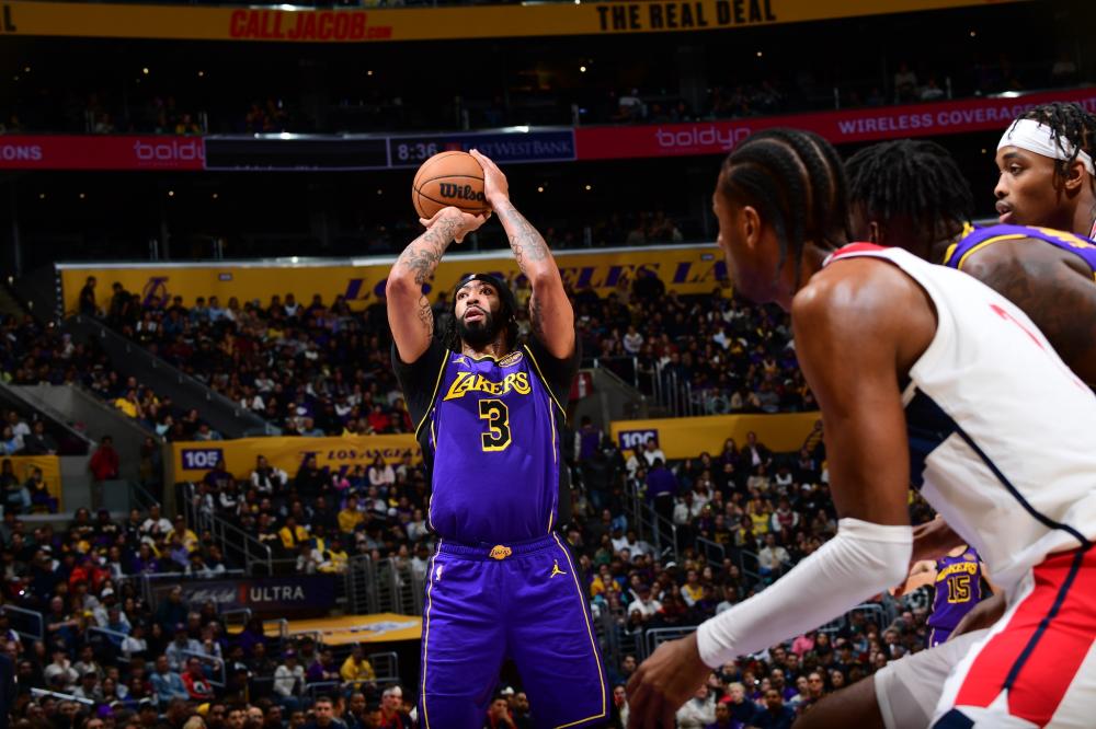 天空体育：维拉探索租借桑乔 曼联倾向永久出售他