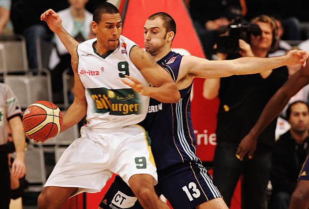 他通过不懈 他通过不懈